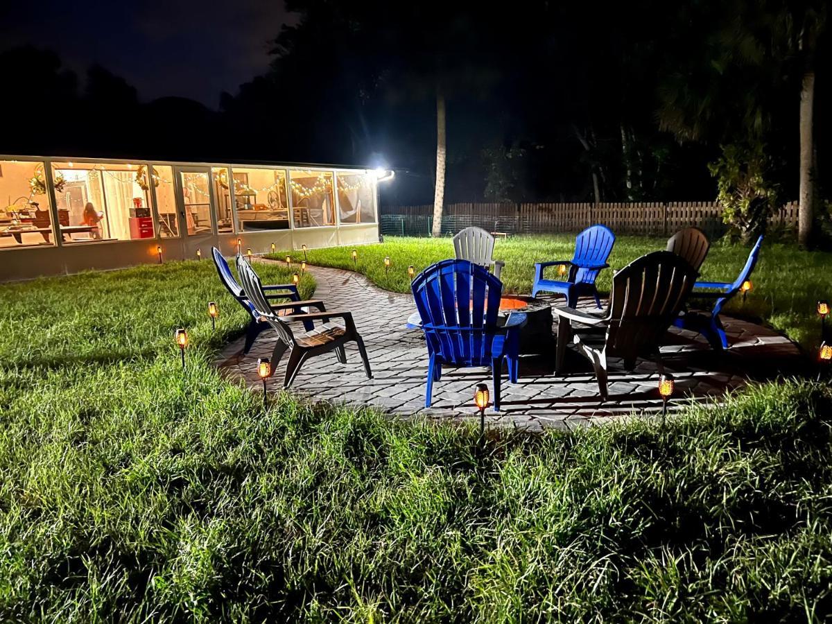 ホテル Lake Front Rv Experience Close To Port Canaveral And Kennedy Space Center ティテュスビル エクステリア 写真