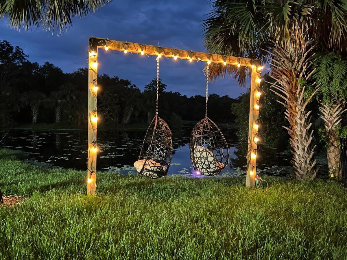 ホテル Lake Front Rv Experience Close To Port Canaveral And Kennedy Space Center ティテュスビル エクステリア 写真